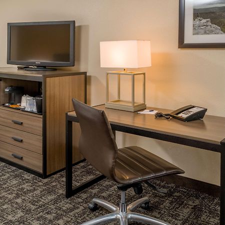 Best Western Logan Inn Chapmanville Ngoại thất bức ảnh