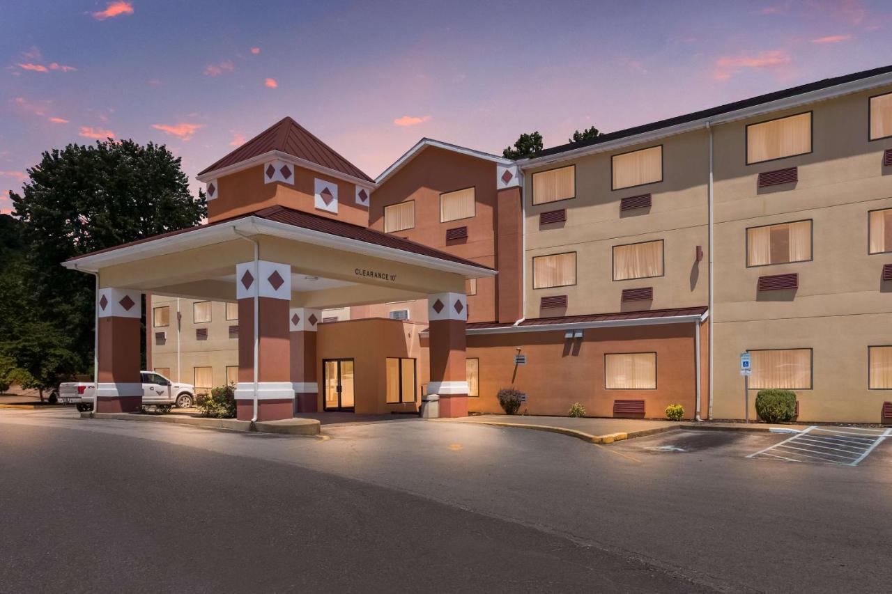 Best Western Logan Inn Chapmanville Ngoại thất bức ảnh